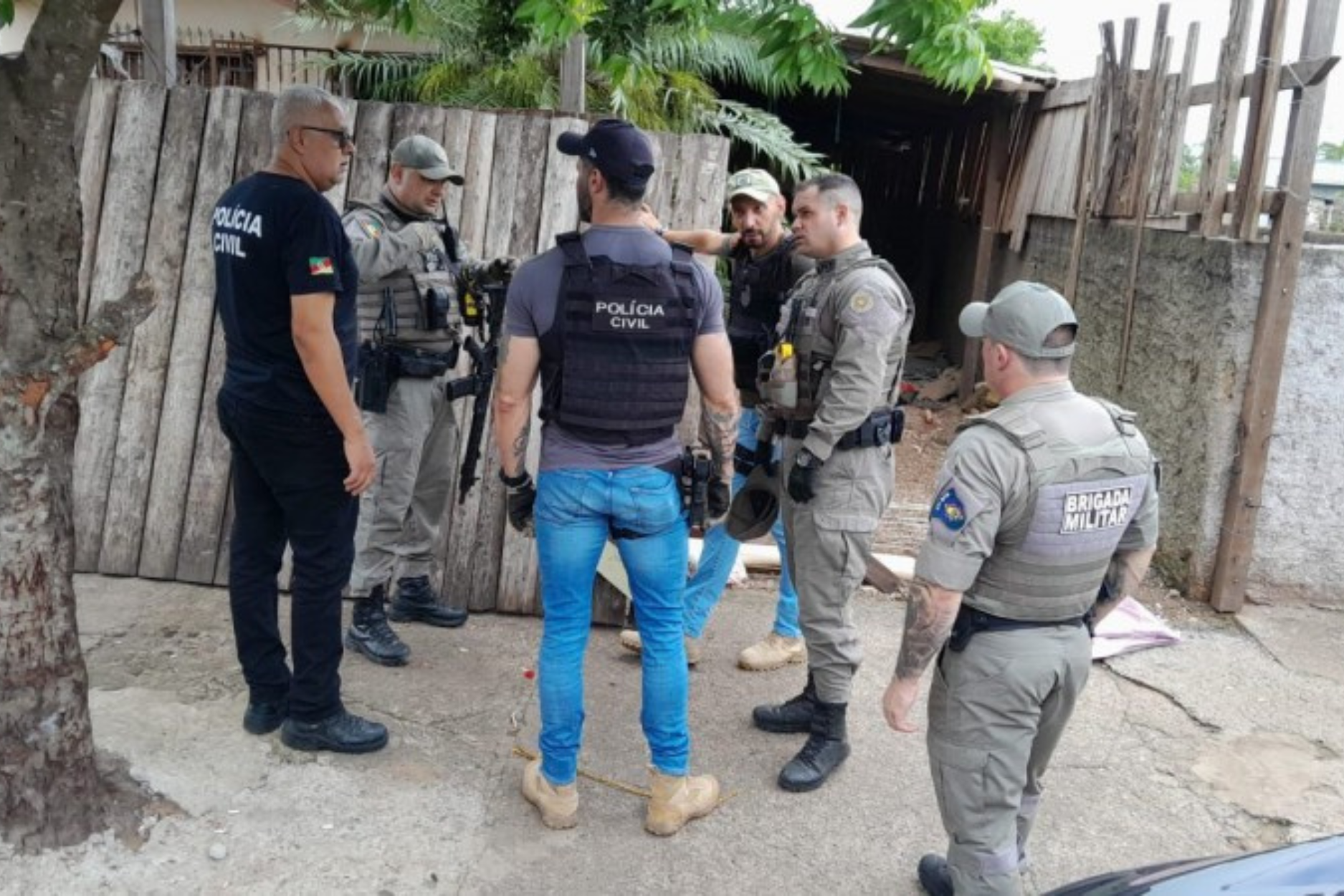 Dois homens são detidos por envolvimento com tráfico de drogas em Venâncio Aires